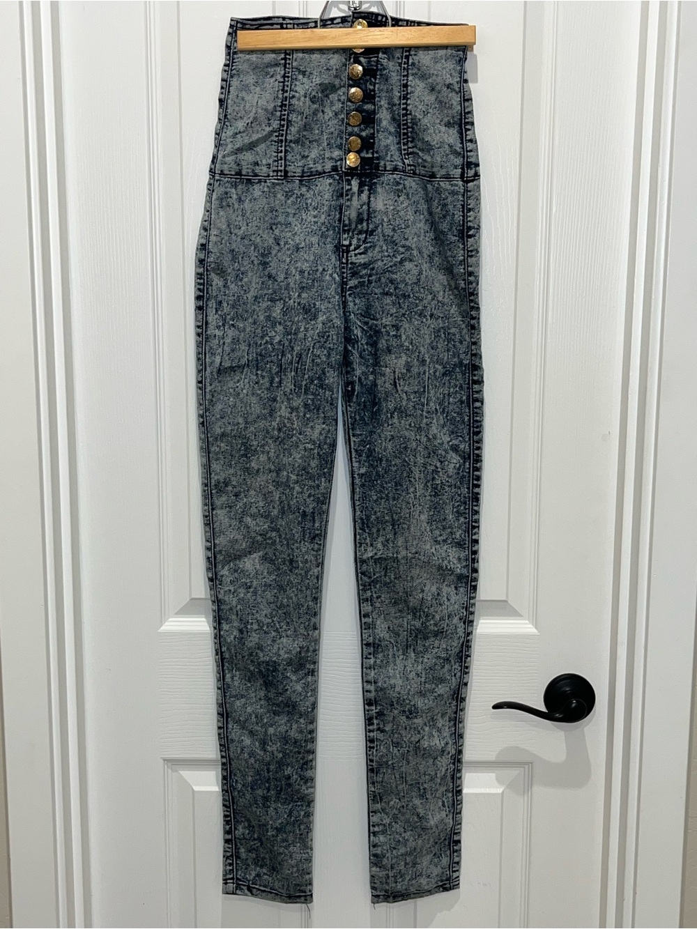 Roma High-Rise Acid Wash Gray Skinny Jeans with Gold Buttons